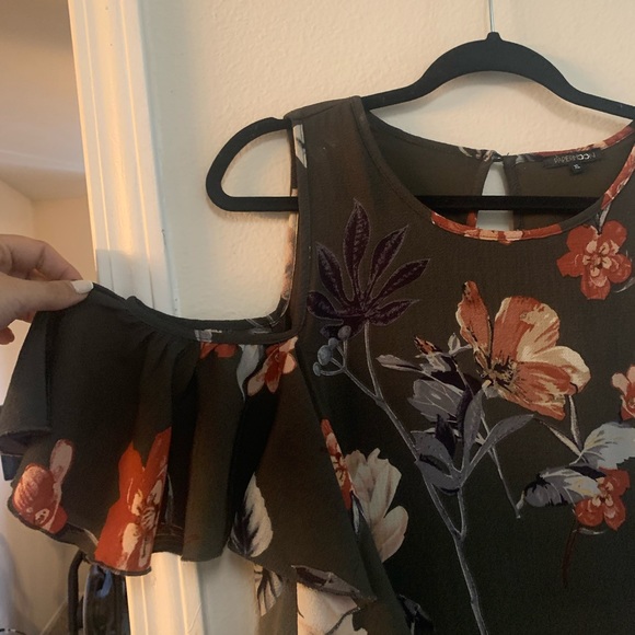 Floral Cold Shoulder Dress - Picture 6 of 6